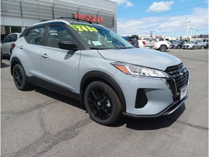 New 2024 Nissan Kicks SV w/ Interior Electronics Package