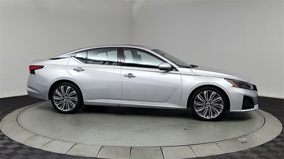 Used 2023 Nissan Altima 2.5 SL