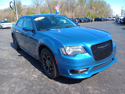 Used 2022 Chrysler 300 Touring L w/ Comfort Group