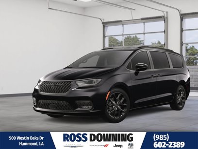 New 2025 Chrysler Pacifica Limited