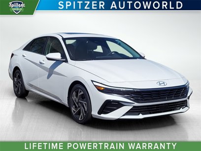 New 2025 Hyundai Elantra SEL