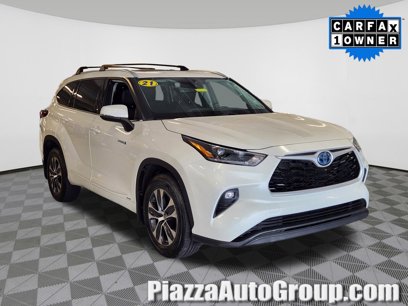 Used 2021 Toyota Highlander XLE