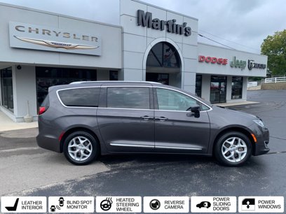 Used 2017 Chrysler Pacifica Touring-L Plus w/ Advanced Safetytec Group