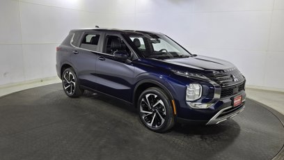 Used 2024 Mitsubishi Outlander SE Black Edition