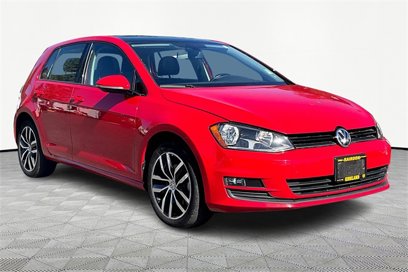 Used 2017 Volkswagen Golf SE