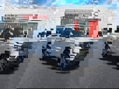 New 2025 Nissan Frontier S