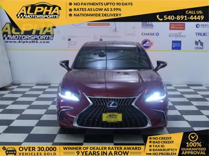 Used 2022 Lexus ES 300h w/ Premium Package