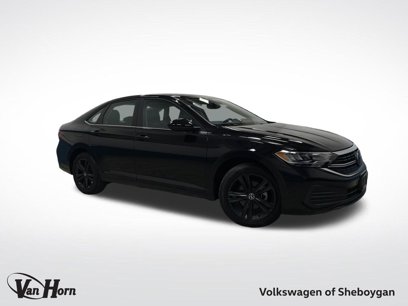 Used 2023 Volkswagen Jetta SE w/ Panoramic Sunroof Package