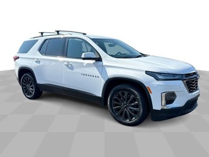 Used 2023 Chevrolet Traverse RS