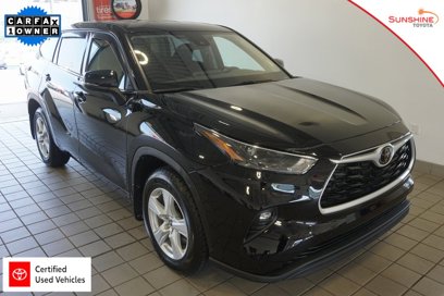 Certified 2022 Toyota Highlander LE