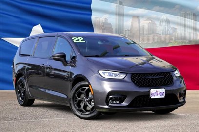 Used 2022 Chrysler Pacifica Touring-L w/ S Appearance Package
