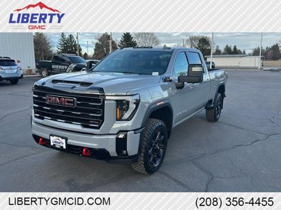 New 2025 GMC Sierra 2500 AT4 w/ Max Trailering Package
