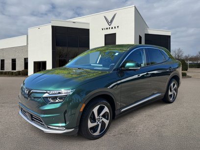New 2025 VinFast VF 8 Eco