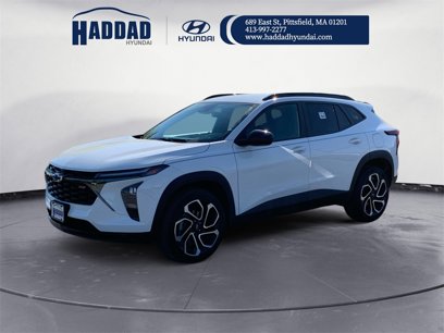 Used 2025 Chevrolet Trax RS w/ Driver Confidence Package