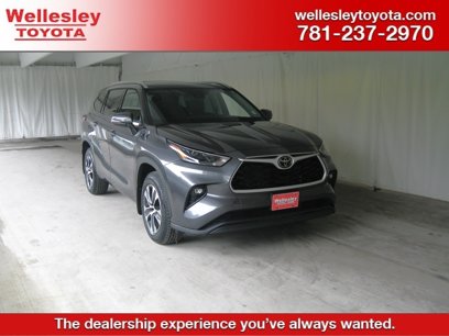 Used 2022 Toyota Highlander XLE