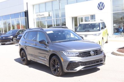 Used 2024 Volkswagen Tiguan SE R-Line