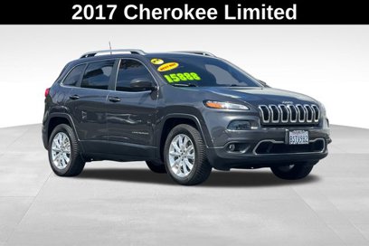 Used 2017 Jeep Cherokee Limited w/ Luxury Group