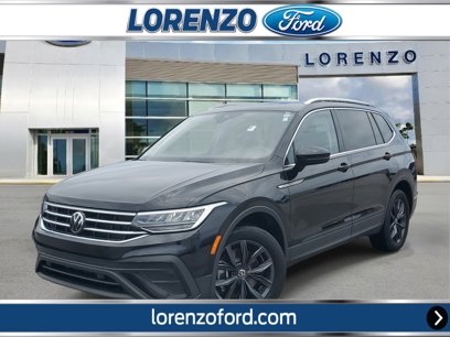 Used 2023 Volkswagen Tiguan SE w/ Panoramic Sunroof Package