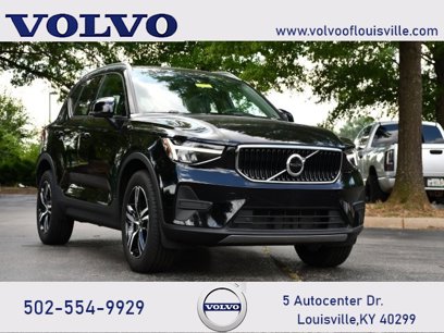 Used 2023 Volvo XC40 B5 Core w/ Convenience Package