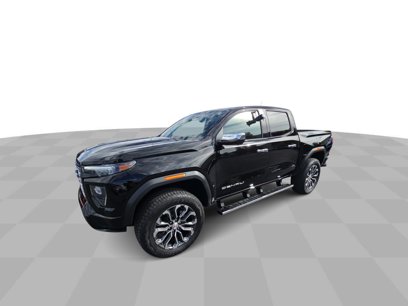 Used 2025 GMC Canyon Denali