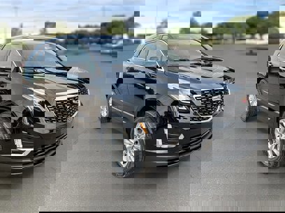 New 2025 Cadillac XT5 Luxury w/ LPO, Floor Liner Package