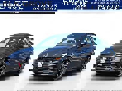 New 2025 Hyundai Elantra SEL