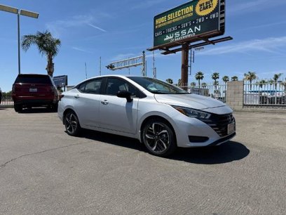 New 2025 Nissan Versa SR w/ Trunk Package