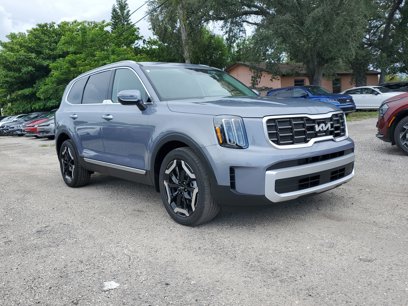New 2025 Kia Telluride S