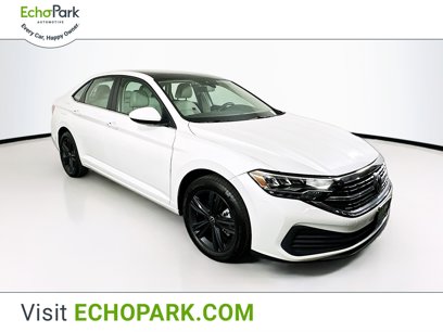 Used 2024 Volkswagen Jetta SE w/ Panoramic Sunroof Package