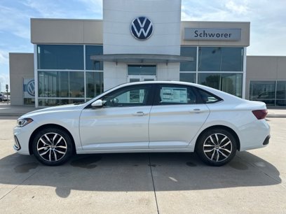 New 2025 Volkswagen Jetta SE