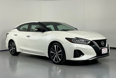 Used 2022 Nissan Maxima SV w/ Floor Mat Group