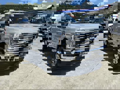 New 2025 Ford F350 Lariat w/ Lariat Ultimate Package