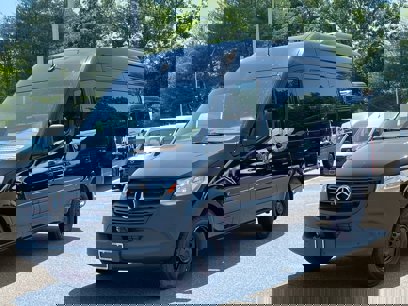New 2025 Mercedes-Benz Sprinter 2500