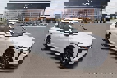 New 2025 Kia K4 LXS