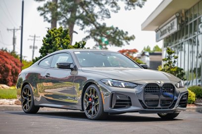 New 2026 BMW M440i Coupe w/ Premium Package