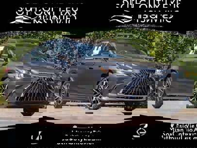 New 2025 Lexus ES 300h w/ Premium Package