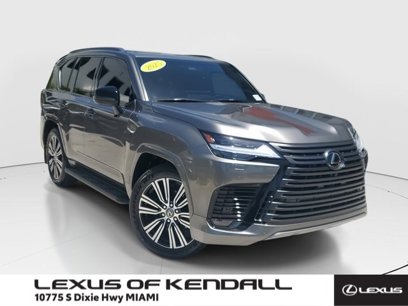 Used 2025 Lexus LX 600 4WD w/ Luxury Package