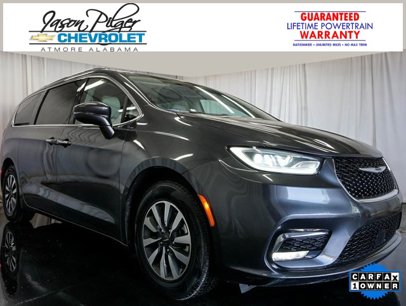 Used 2021 Chrysler Pacifica Touring-L