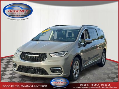 Used 2023 Chrysler Pacifica Limited
