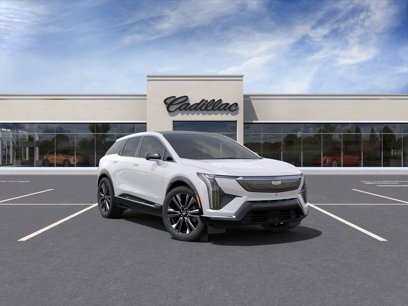 New 2025 Cadillac Optiq Luxury 2
