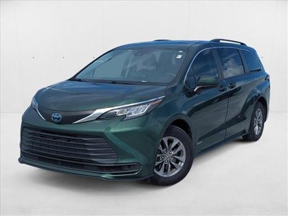 Used 2021 Toyota Sienna LE