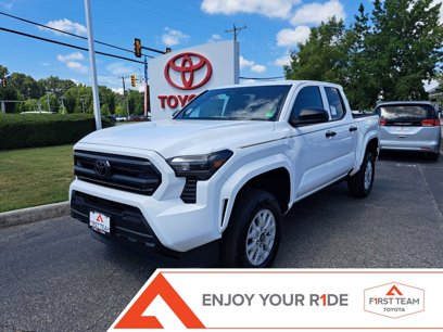 New 2025 Toyota Tacoma SR