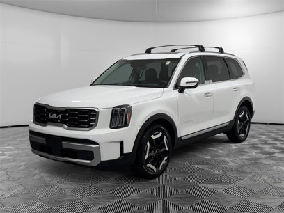 Used 2023 Kia Telluride S w/ S Sunroof Package