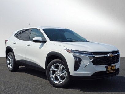 New 2025 Chevrolet Trax LS w/ LS Convenience Package