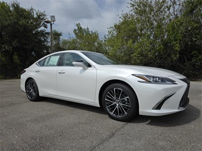 New 2025 Lexus ES 350 w/ Premium Package