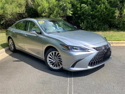 Used 2022 Lexus ES 350 Ultra Luxury w/ Accessory Package 2