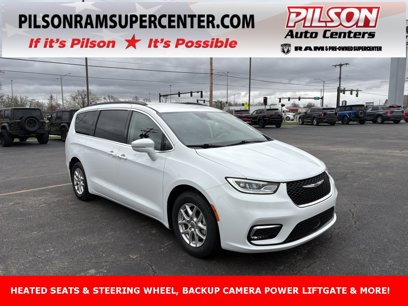 Used 2022 Chrysler Pacifica Touring-L