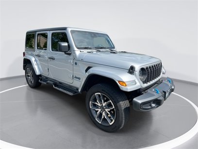 Used 2024 Jeep Wrangler Unlimited w/ Convenience Group