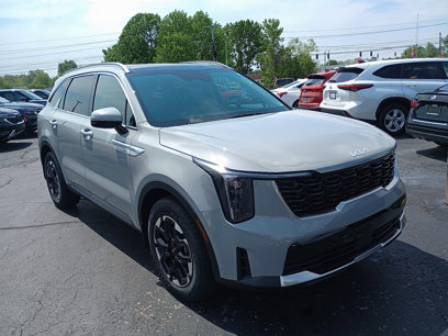 New 2025 Kia Sorento S w/ Panoramic Sunroof Package