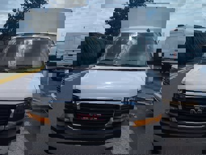 New 2025 GMC Savana 3500 w/ Power Convenience Package